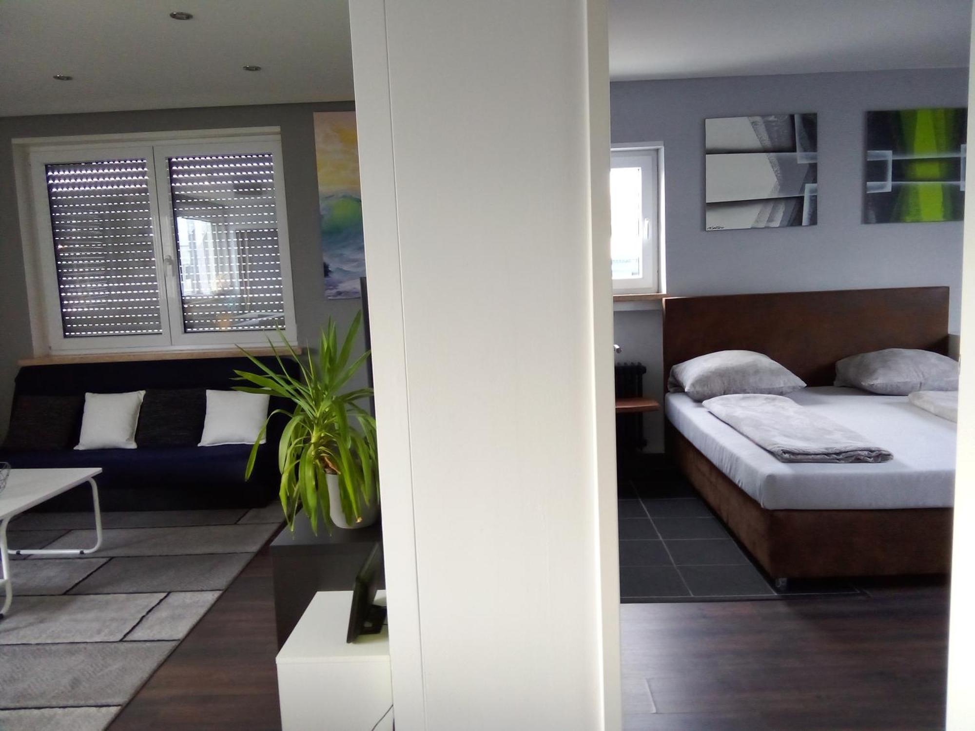 Apartments - Geraeumige 95 Qm Mit Balkon Аугсбург Екстериор снимка